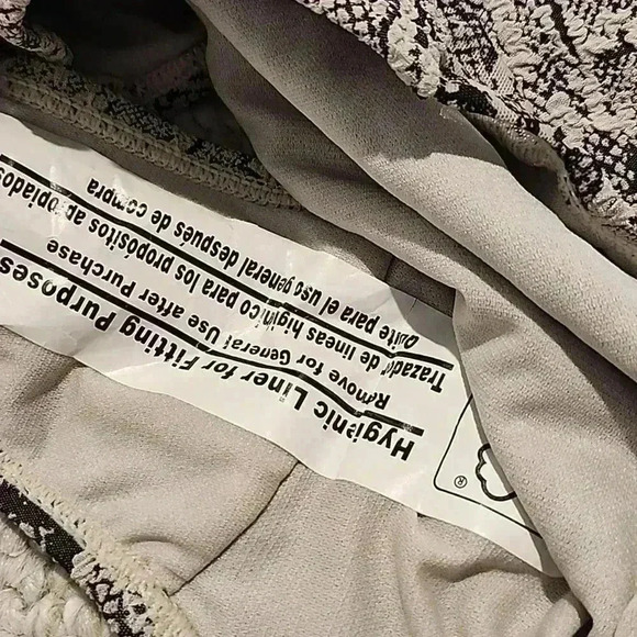 Swimsuit snakeskin  - Picture 8 of 10